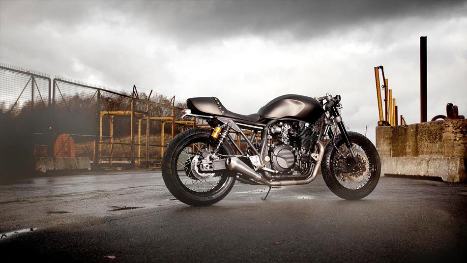 Préparation café racer bobber XJR 1300 Yamaha YARD BUILT