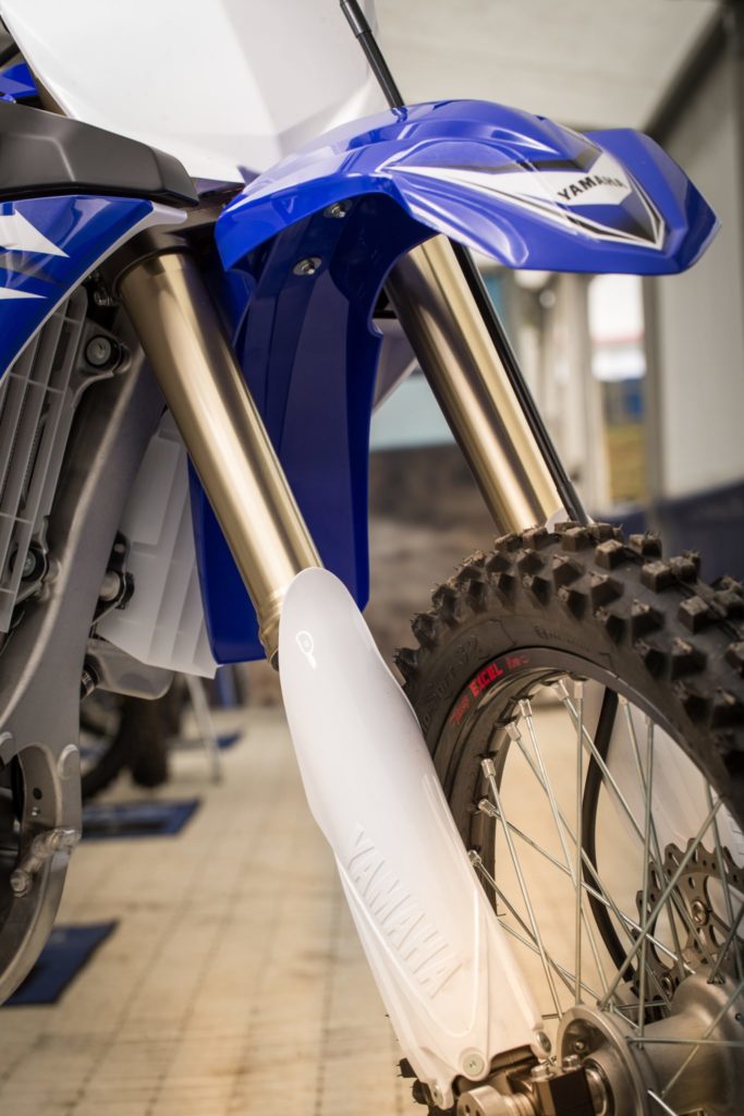 YAMAHA 450 YZF 2017-tarifs,dispos,photos,accessoires