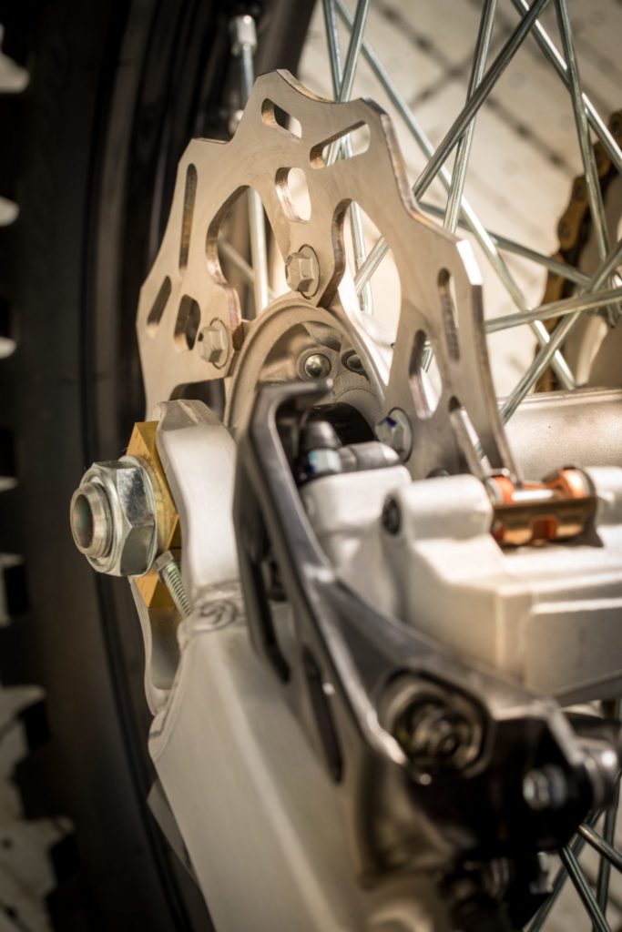 YAMAHA 450 YZF 2017-tarifs,dispos,photos,accessoires