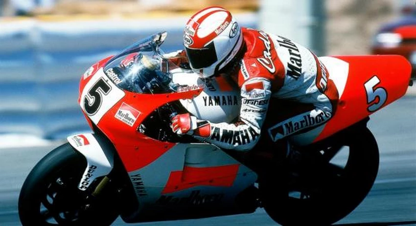 Luca Cadalora en action sur Yamaha YZR500 lors du championnat du monde 1994