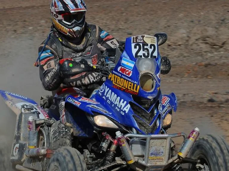 Marcos Patronelli en action sur son quad Yamaha Raptor 700 au Dakar