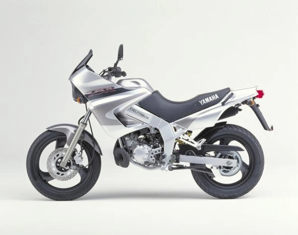 Yamaha TDR 125 1993 moto 125cc deux temps Deltabox