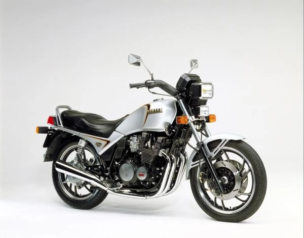 Yamaha XJ 750 Seca 1981 moto sportive quatre cylindres vintage