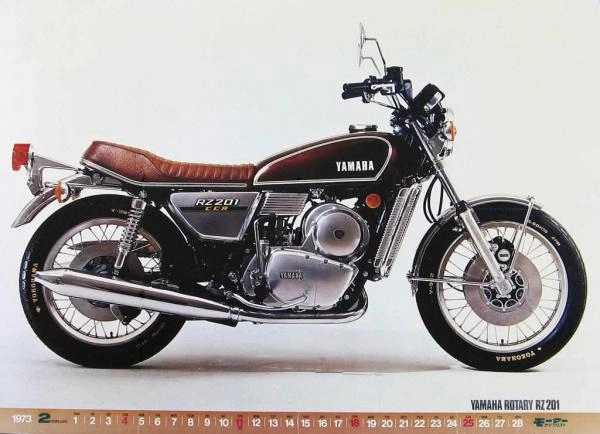 Moto Yamaha RZ201 de 1972 équipée d'un moteur rotatif birotor au salon de Tokyo.