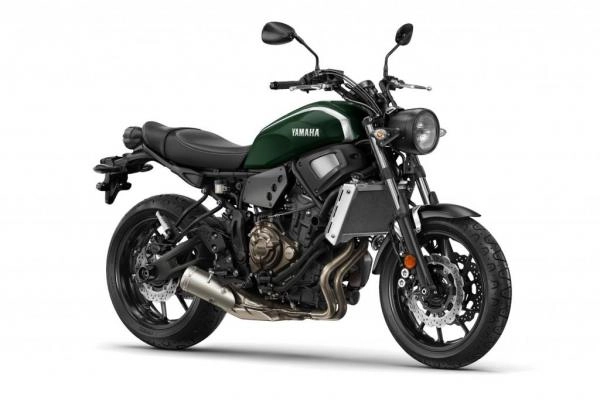 Moto Yamaha XSR700 coloris Forest Green style néo-rétro Faster Sons