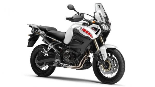 Moto Yamaha XT1200Z Super Ténéré 2010 de profil coloris blanc