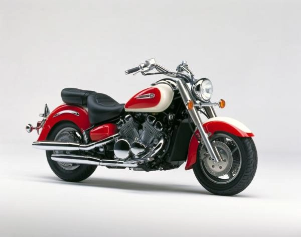 Moto Yamaha XVZ1300A Royal Star coloris classique de 1996 vue de profil.