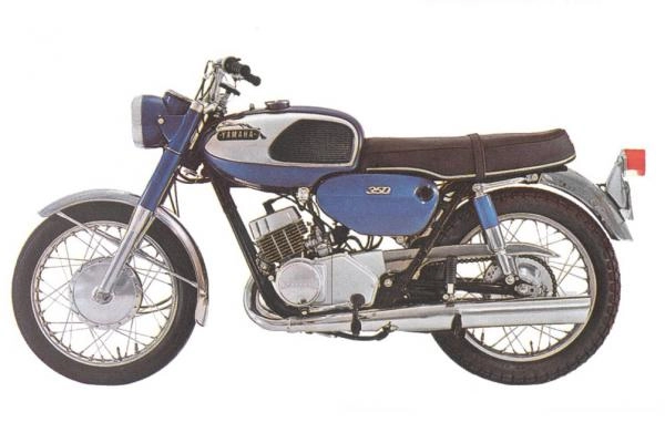 Moto vintage Yamaha 350 YR-1 de 1967 bicylindre 2-temps BLEU et blanc.